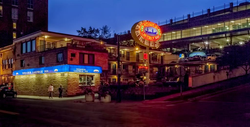 Voyageur Lakewalk Inn Дълут Екстериор снимка